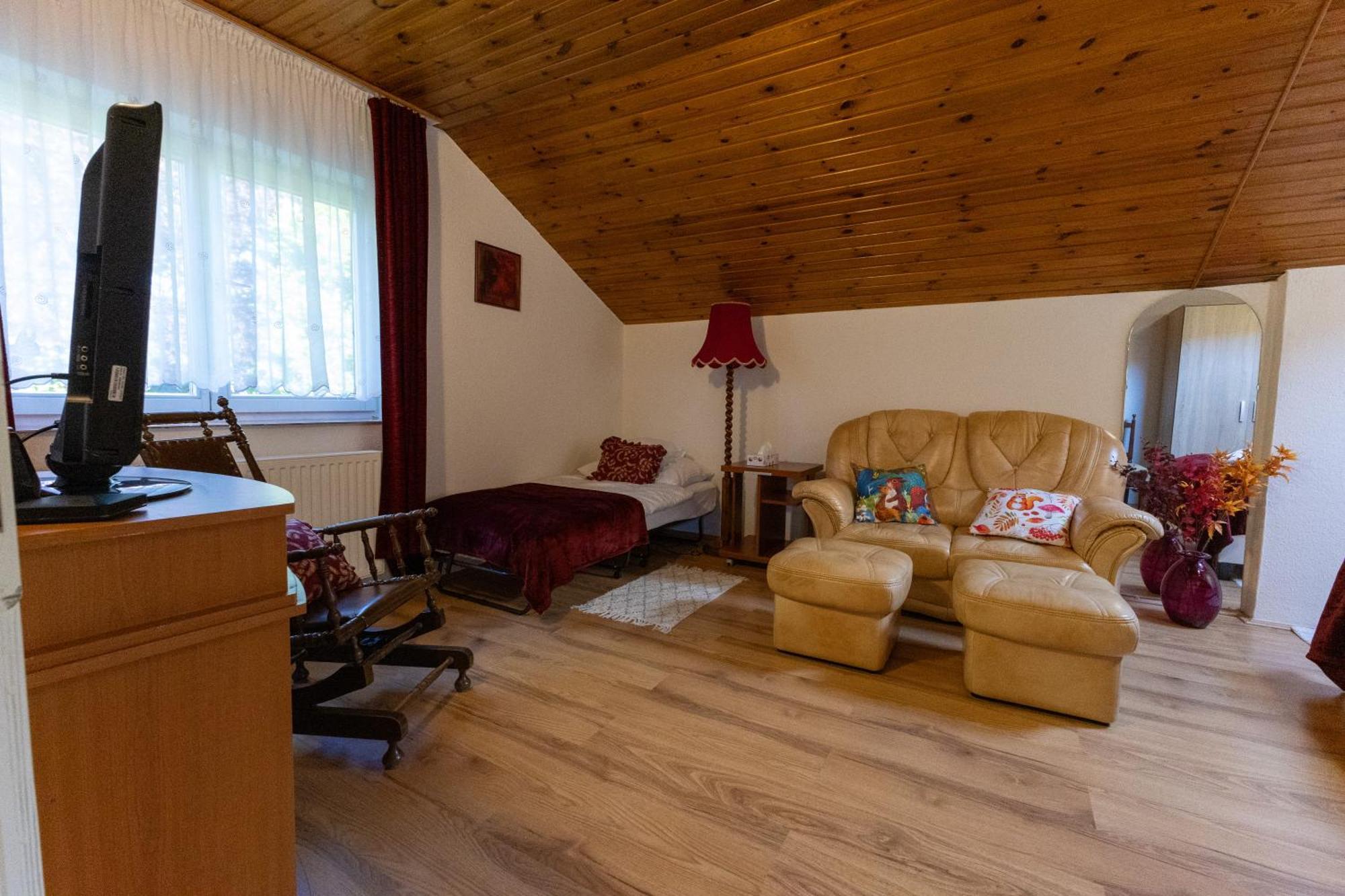 Kismokus Apartman Eger Kültér fotó